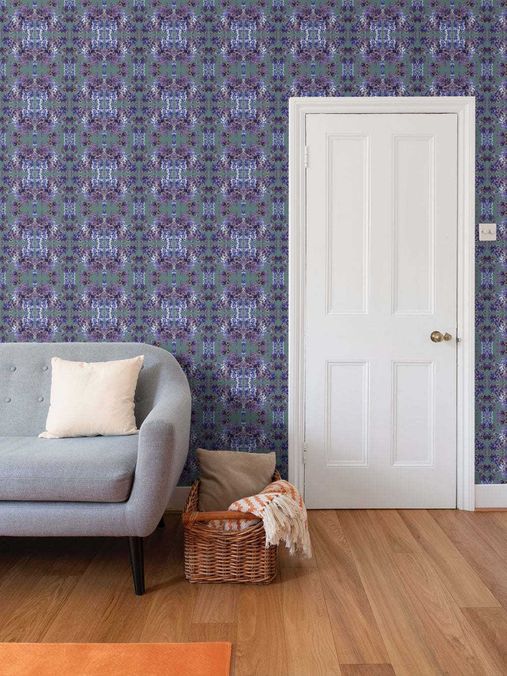 Repeat Pattern Wallpaper.  Ophelia. Violet