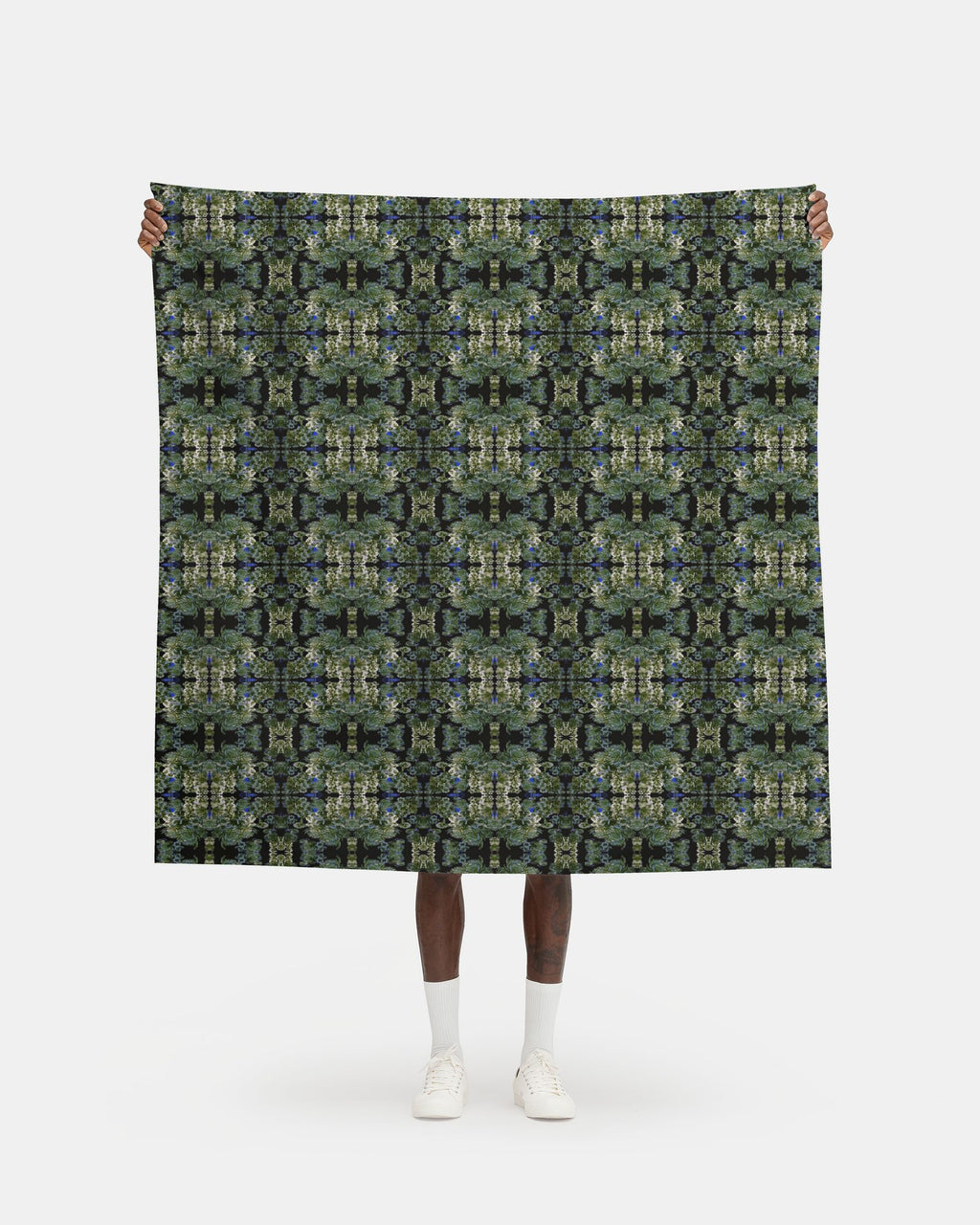 Repeat Pattern Fabric.    Ophelia Noir