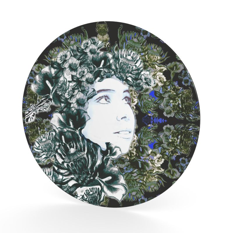 Decorative Plate.     Emelia Noir